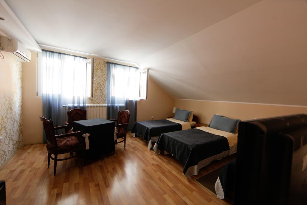 Rooms Konak Mikan Beograd Eksteriør billede